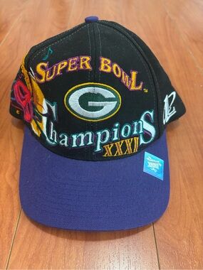 Vintage 90’s Green Bay Packers Super Bowl Champs Logo Athletic SnapBack Hat